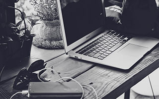 hth最新入口-新华时评：当炸弹落在校园，文明底线何在